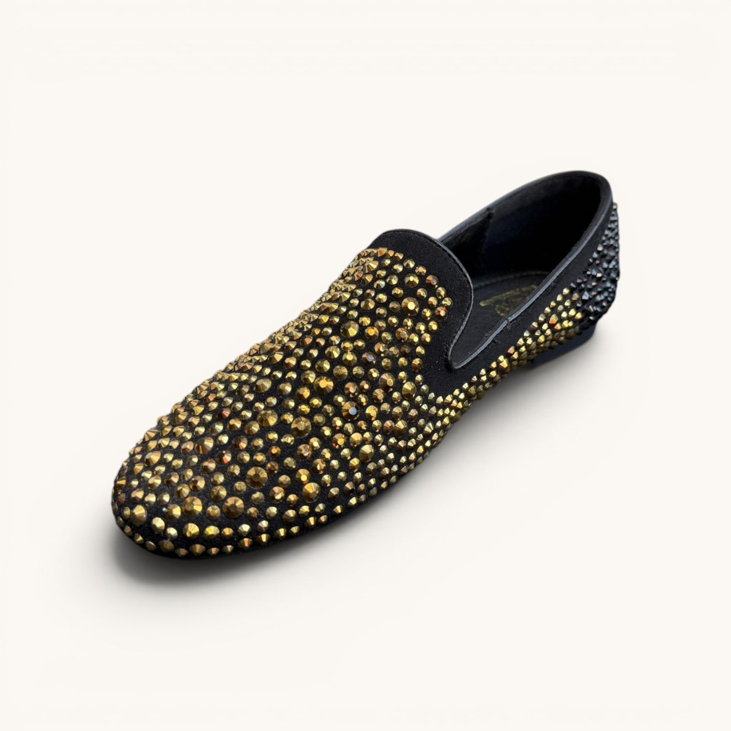 Mocasines Semi elegante detalle dorado circular