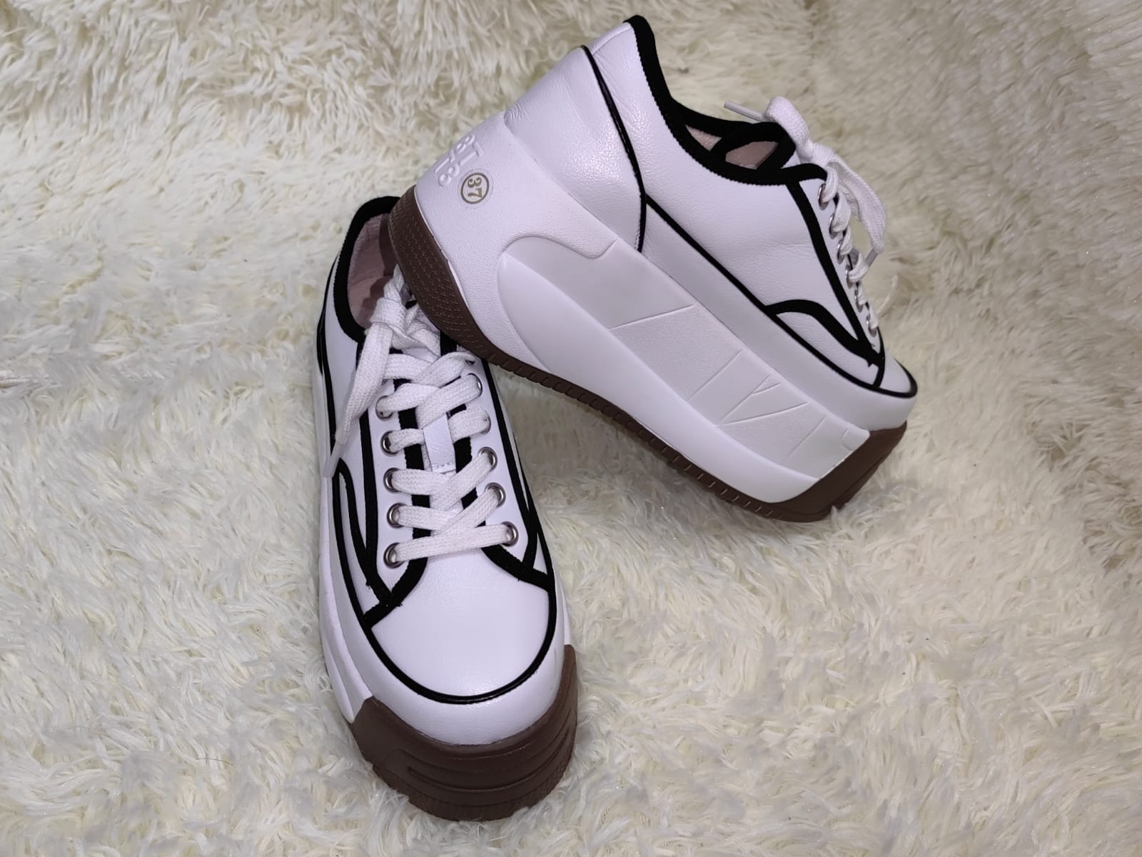 Zapatilla plataforma Corta